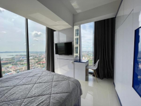 PANORAMIC Apartment Units with VIEWS Managed by AIO Pollux Meisterdadt